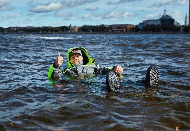 Костюм для рыбалки поплавок